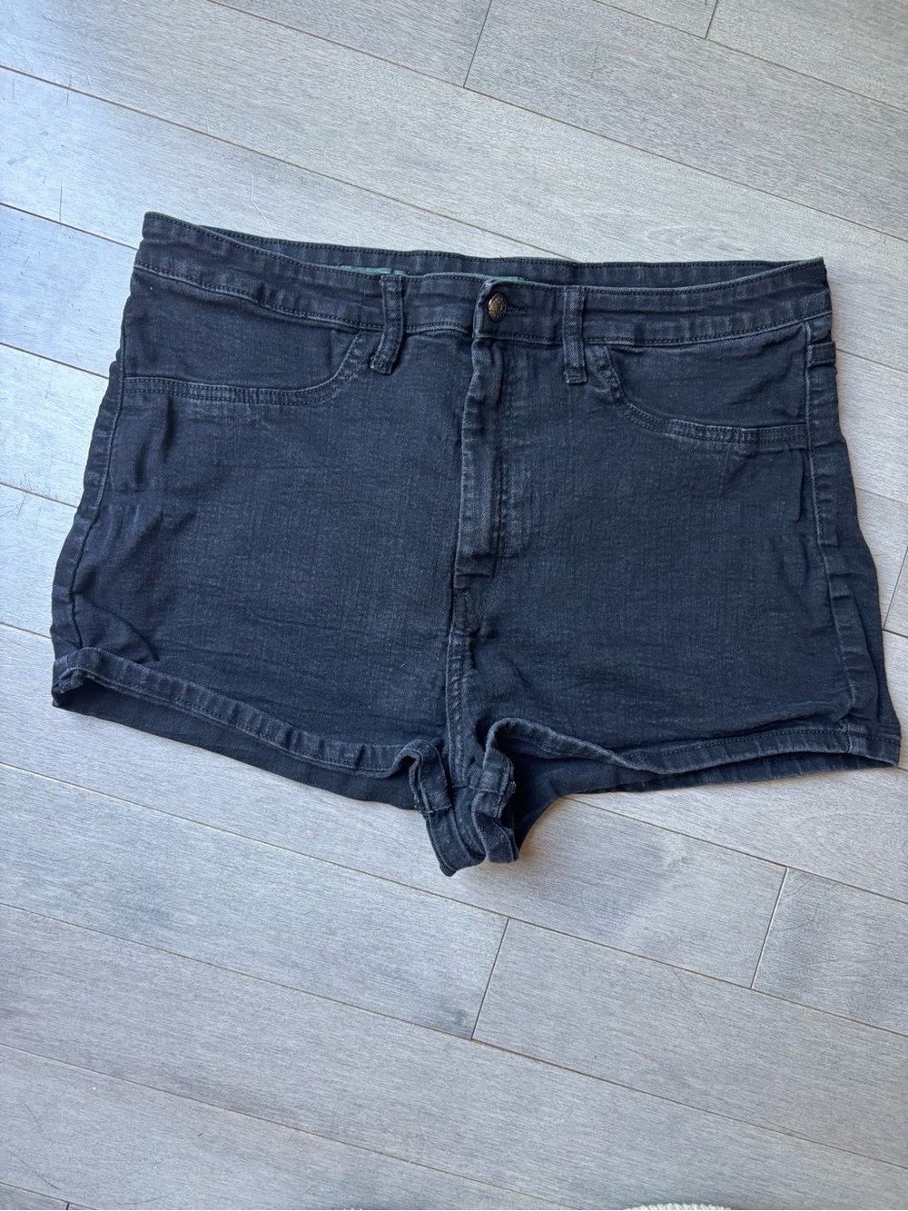 Wild Fable Shorts Women's High Rise Mom Black Denim Dark Wash Summer Size 18/34R